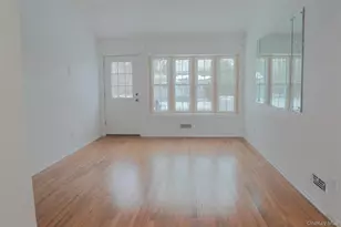 188 Forrest Pl, Bay Shore, NY 11706 - Photo 17