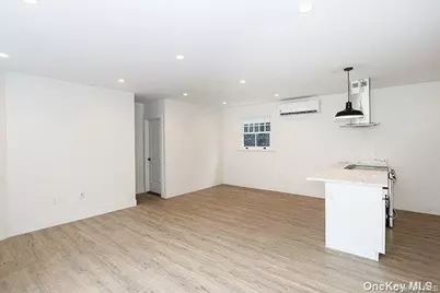 1415 Old Northern Boulevard #5, Roslyn, NY 11576 - Photo 7