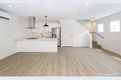 1415 Old Northern Boulevard #5, Roslyn, NY 11576 - Photo 3