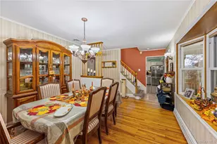 2906 Lawrence Dr, Wantagh, NY 11793 - Photo 7