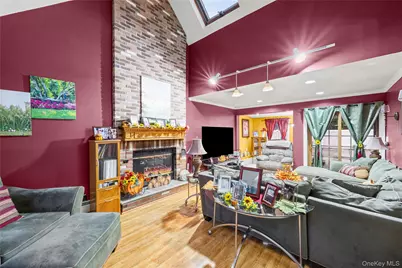 2906 Lawrence Drive, Wantagh, NY 11793 - Photo 9