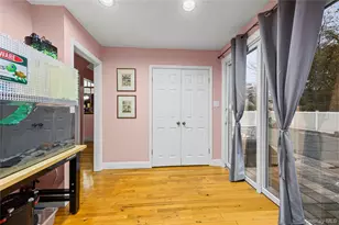 2906 Lawrence Dr, Wantagh, NY 11793 - Photo 13