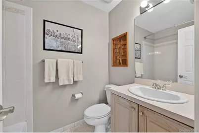 1 Parkridge Court, Huntington, NY 11743 - Photo 21