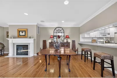 1 Parkridge Court, Huntington, NY 11743 - Photo 7