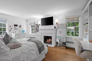 342 Woodbury Rd, Cold Spring Harbor, NY 11724 - Photo 17