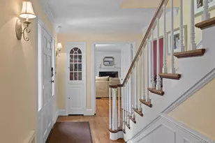 342 Woodbury Rd, Cold Spring Harbor, NY 11724 - Photo 3