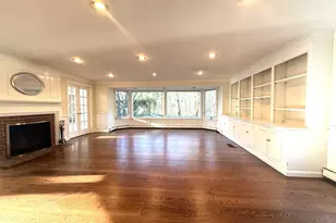 342 Woodbury Rd, Cold Spring Harbor, NY 11724 - Photo 11