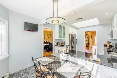 192 Birch Drive, Manhasset Hills, NY 11040 - Photo 19