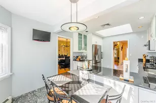 192 Birch Dr, Manhasset Hills, NY 11040 - Photo 19