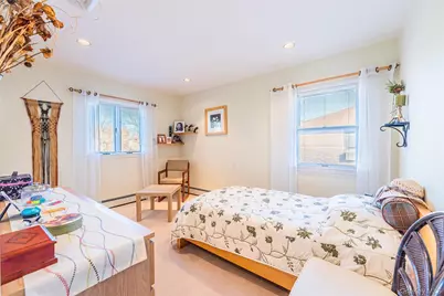 192 Birch Drive, Manhasset Hills, NY 11040 - Photo 27