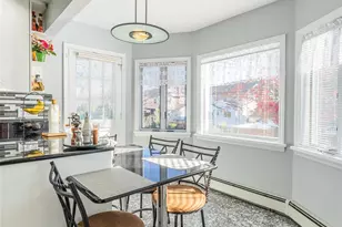 192 Birch Dr, Manhasset Hills, NY 11040 - Photo 17