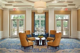 5000 Royal Ct, North Hills, NY 11040 - Photo 29