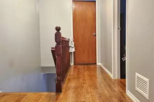 109-47 176th St, Jamaica, NY 11433 - Photo 5