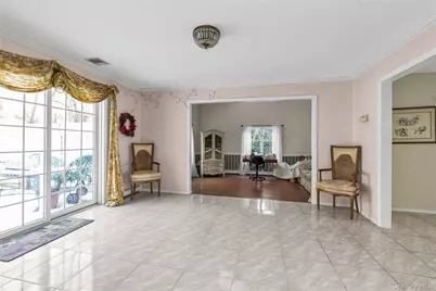 39 Fleets Cove Road, Huntington, NY 11743 - Photo 3