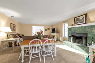 39 Fleets Cove Rd, Huntington, NY 11743 - Photo 9