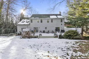 39 Fleets Cove Rd, Huntington, NY 11743 - Photo 19