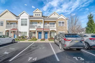 73 Millie CT, Patchogue, NY 11772 - Photo 3