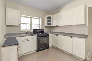 164-12 76th Ave, Fresh Meadows, NY 11366 - Photo 17