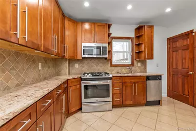 164-12 76th Avenue, Fresh Meadows, NY 11366 - Photo 7