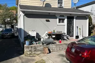 219-16 143rd Rd, Springfield Gardens, NY 11413 - Photo 3