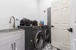 166 17th St, West Babylon, NY 11704 - Photo 21