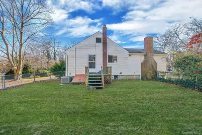 91 Tower Street, Sayville, NY 11782 - Photo 27