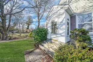 91 Tower St, Sayville, NY 11782 - Photo 25