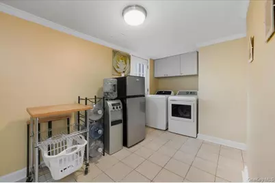 2930 Yates Avenue, Bronx, NY 10469 - Photo 21