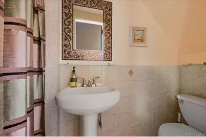 2930 Yates Avenue, Bronx, NY 10469 - Photo 9