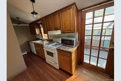 182 Maple Hill Road, Huntington, NY 11743 - Photo 7