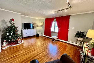 182 Lexington Ave, Franklin Square, NY 11010 - Photo 11