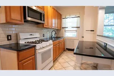 840 Seaman Avenue E #2W, Baldwin, NY 11510 - Photo 11