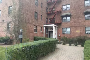 147-14 84th Rd, Briarwood, NY 11435 - Photo 3