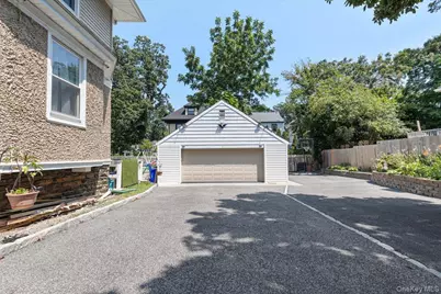 315 Seneca Avenue, Mount Vernon, NY 10553 - Photo 33