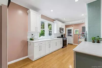 315 Seneca Avenue, Mount Vernon, NY 10553 - Photo 13