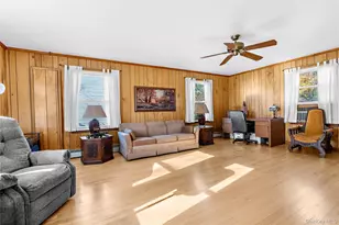 27 Simon St, Babylon, NY 11702 - Photo 15