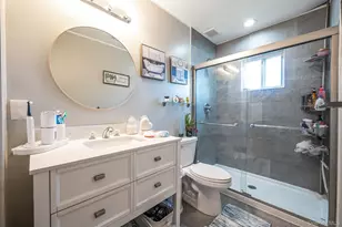 50 Verazzano Ave, Copiague, NY 11726 - Photo 27