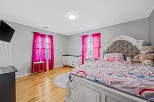 50 Verazzano Ave, Copiague, NY 11726 - Photo 19