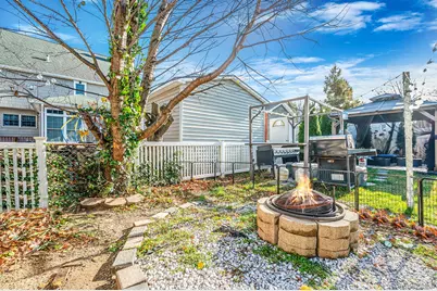 50 Verazzano Avenue, Copiague, NY 11726 - Photo 45