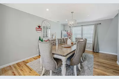 50 Verazzano Avenue, Copiague, NY 11726 - Photo 15