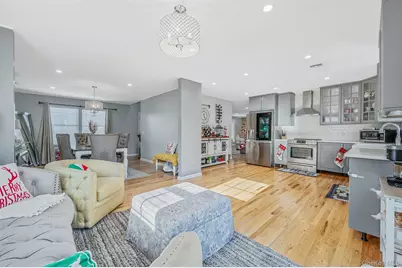 50 Verazzano Avenue, Copiague, NY 11726 - Photo 11