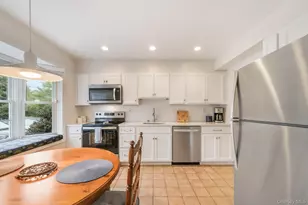 152 Jay Ct, Lewisboro, NY 10518 - Photo 3