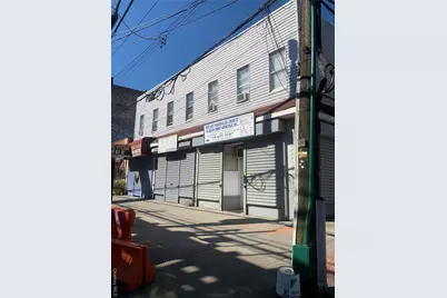 4575 White Plains Road, Bronx, NY 10470 - Photo 3