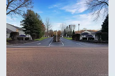 70 Strawberry Commons, Riverhead, NY 11901 - Photo 23