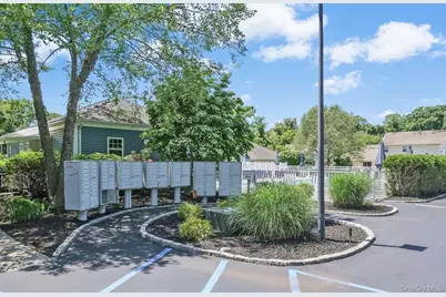 70 Strawberry Commons, Riverhead, NY 11901 - Photo 31