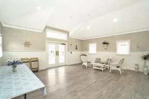 70 Strawberry Commons, Riverhead, NY 11901 - Photo 27