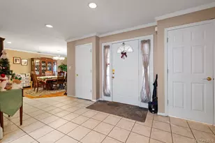 11 Moran Ct, Manorville, NY 11949 - Photo 5