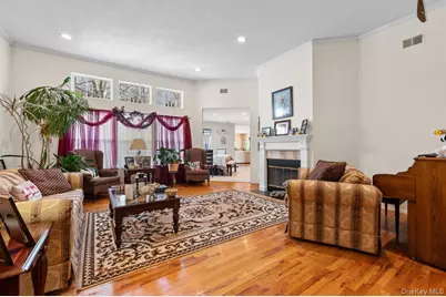 11 Moran Court, Manorville, NY 11949 - Photo 7