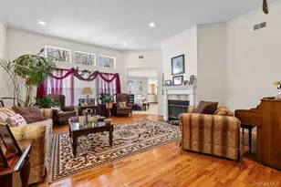 11 Moran Ct, Manorville, NY 11949 - Photo 7