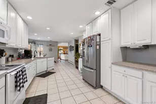 11 Moran Ct, Manorville, NY 11949 - Photo 11